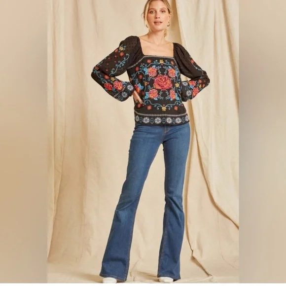 Savanna Jane Black Rose Floral Embroidered Crop Top - Picture 2 of 6